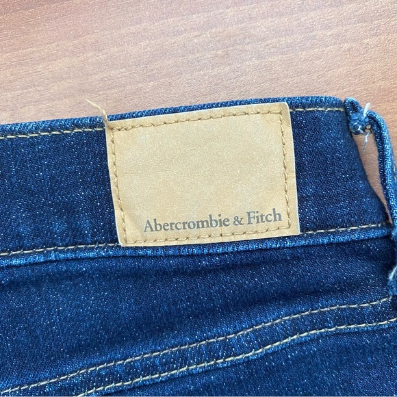Abercrombie & Fitch Low Rise Short Size 2/26 - Picture 5 of 8